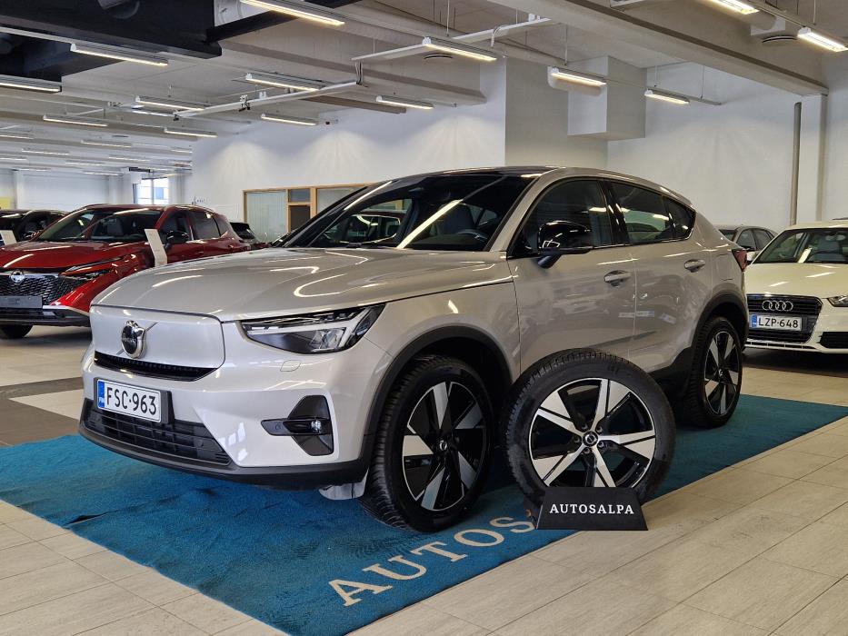 VOLVO C40 2024