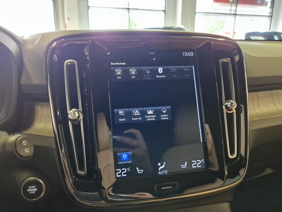 VOLVO XC40 2020