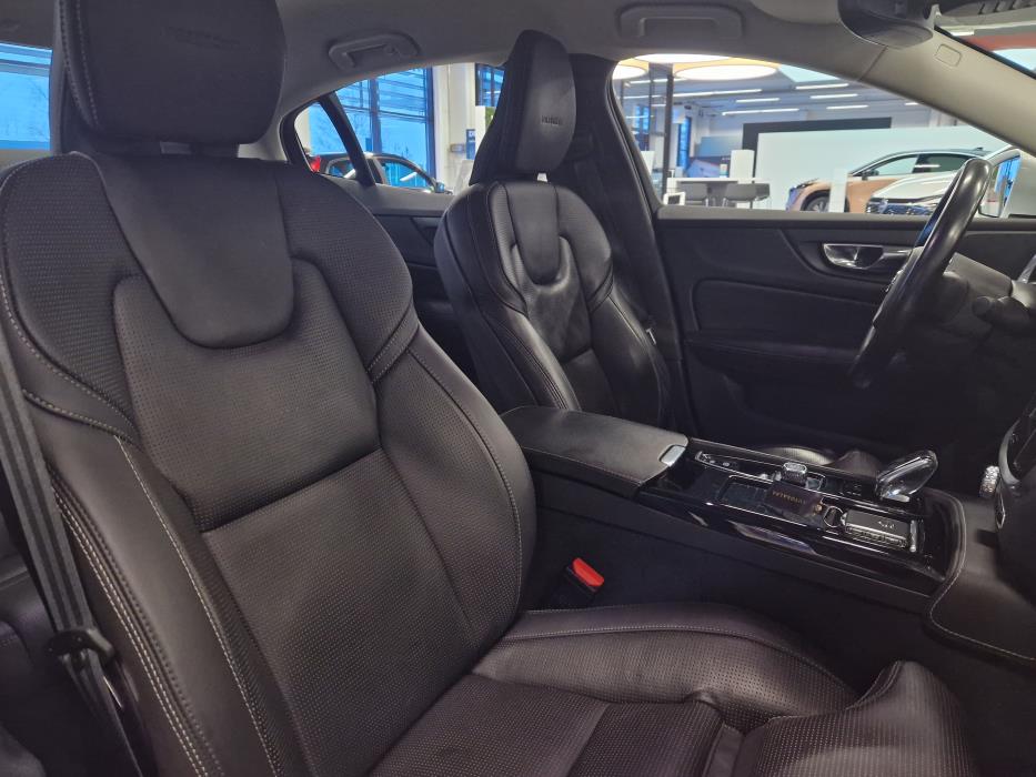 VOLVO S60 2020