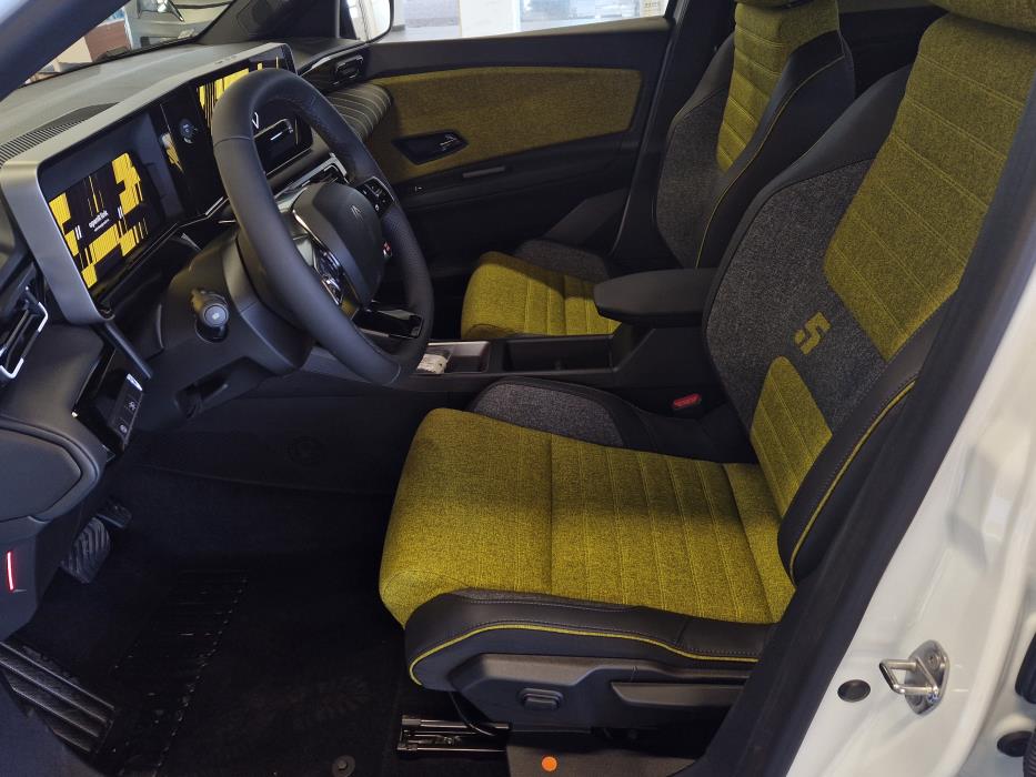 RENAULT 5 2025