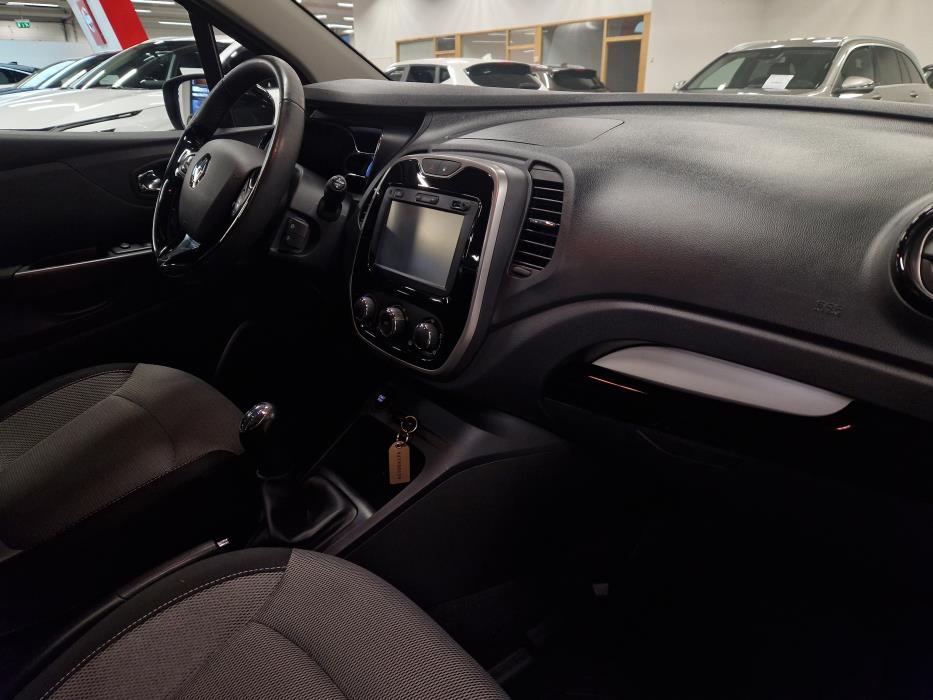 RENAULT Captur 2016