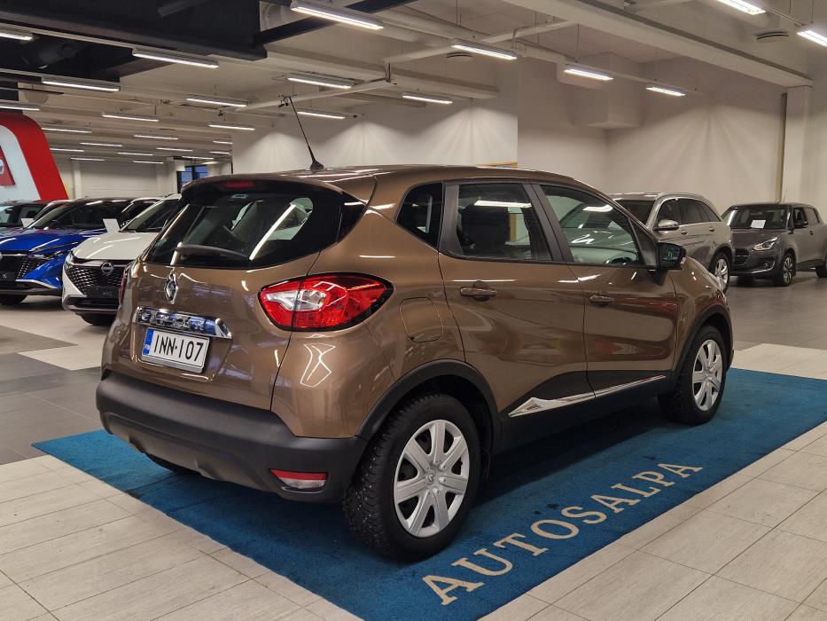 RENAULT Captur 2016