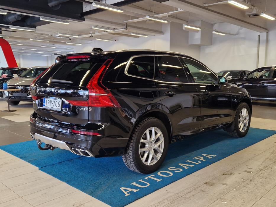 VOLVO XC60 2019