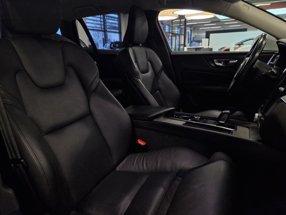 VOLVO V60 Cross Country 2021