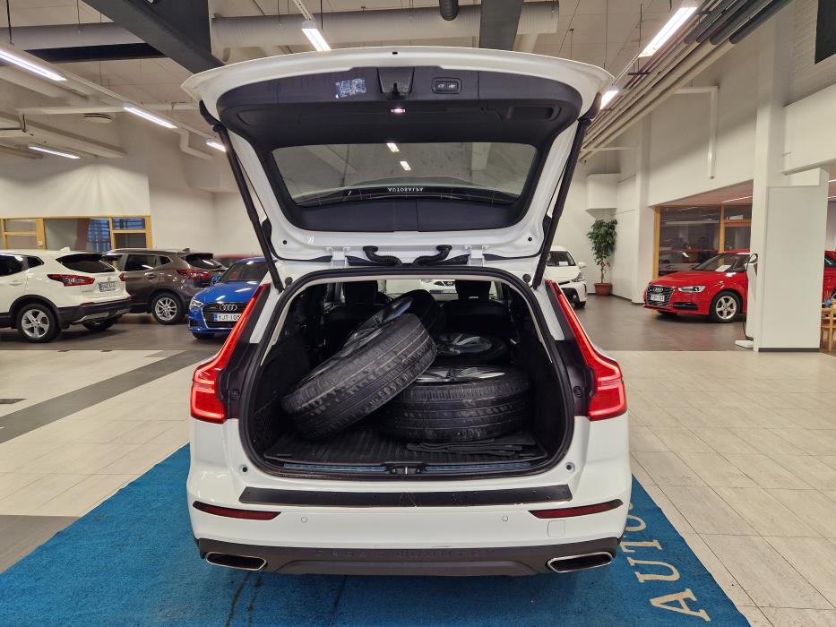 VOLVO V60 Cross Country 2021