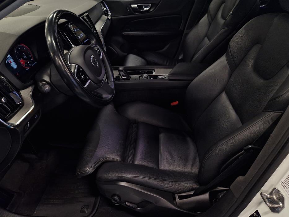 VOLVO V60 Cross Country 2021