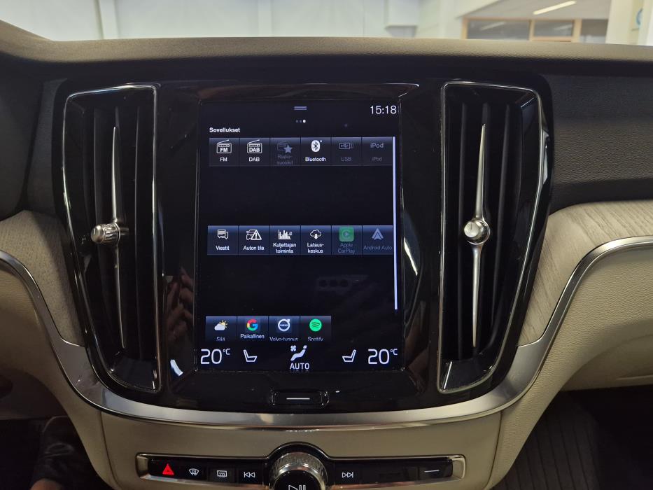 VOLVO V60 Cross Country 2022