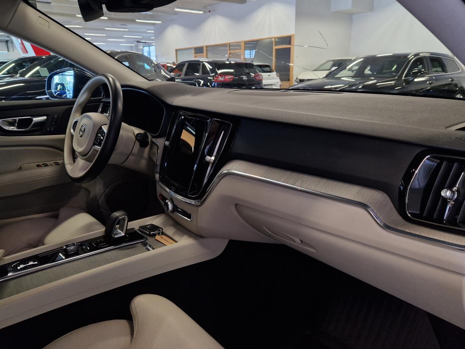 VOLVO V60 Cross Country 2022