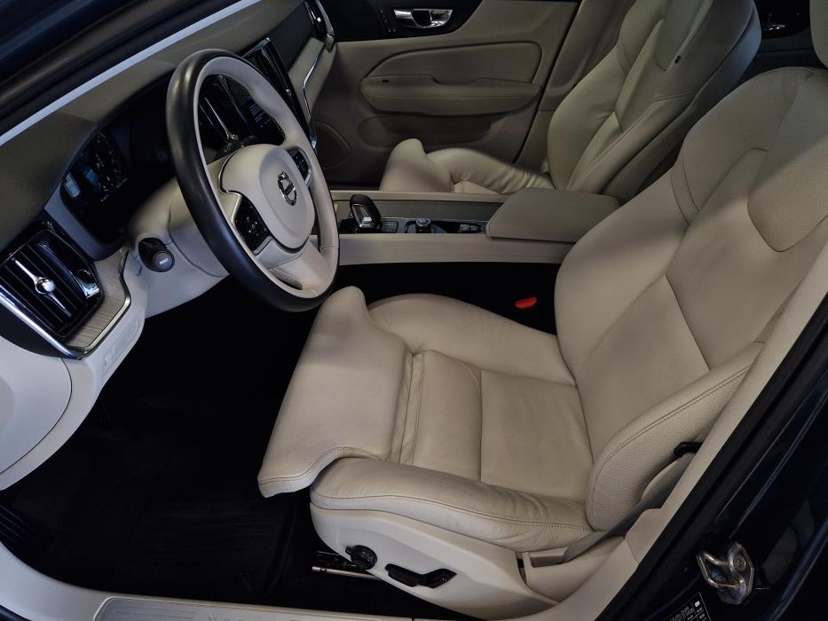 VOLVO V60 Cross Country 2022