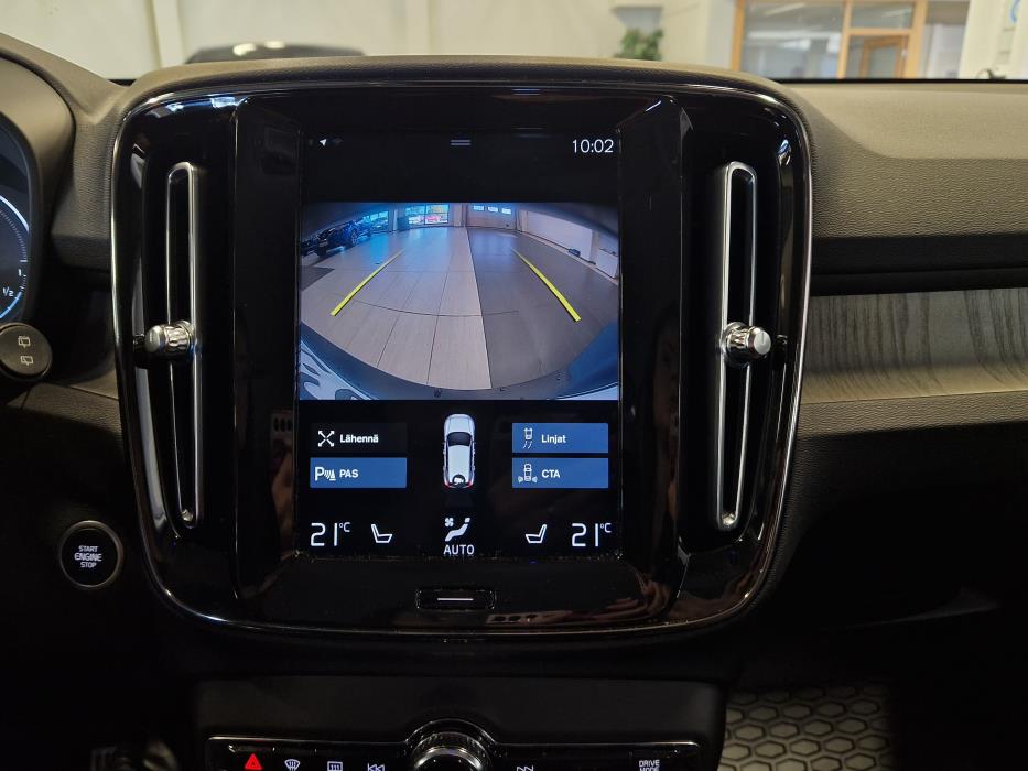 VOLVO XC40 2020