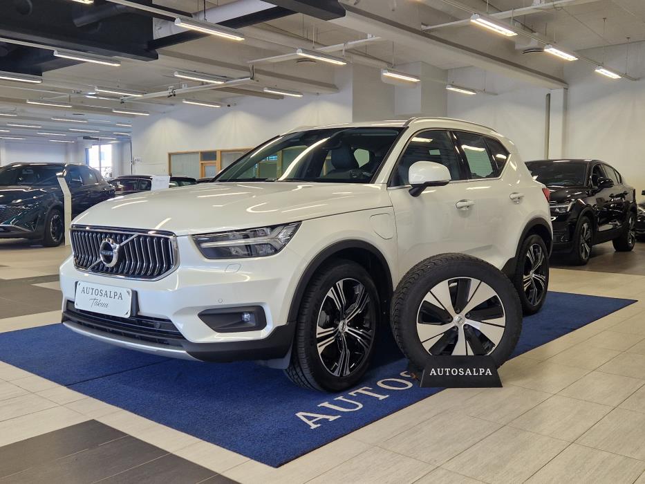 VOLVO XC40 2020