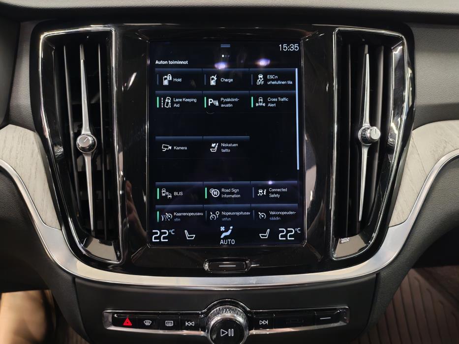 VOLVO S60 2022