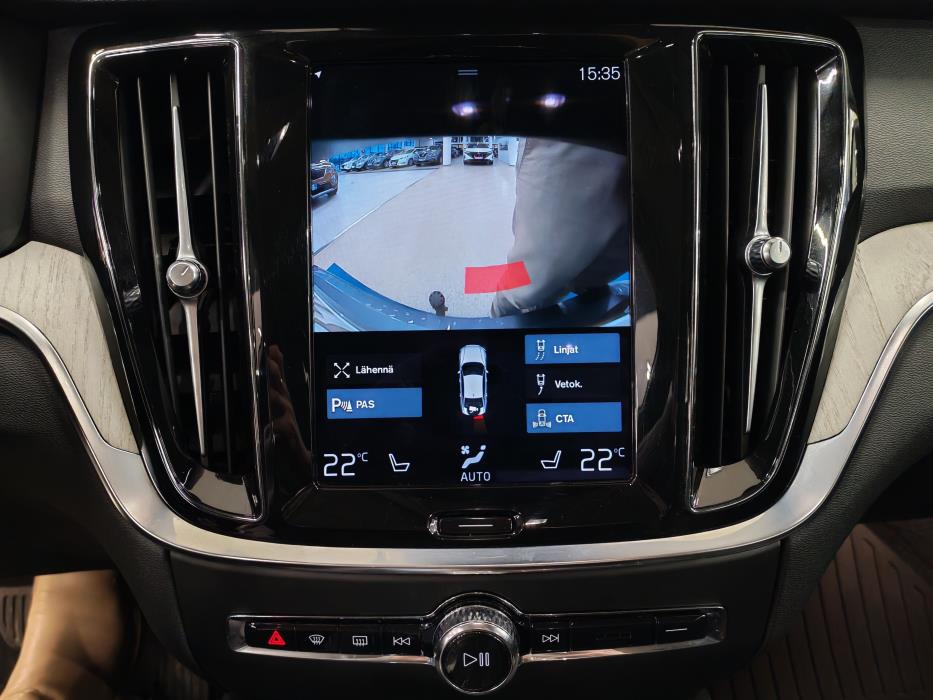 VOLVO S60 2022
