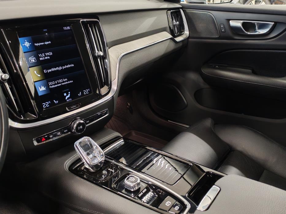 VOLVO S60 2022