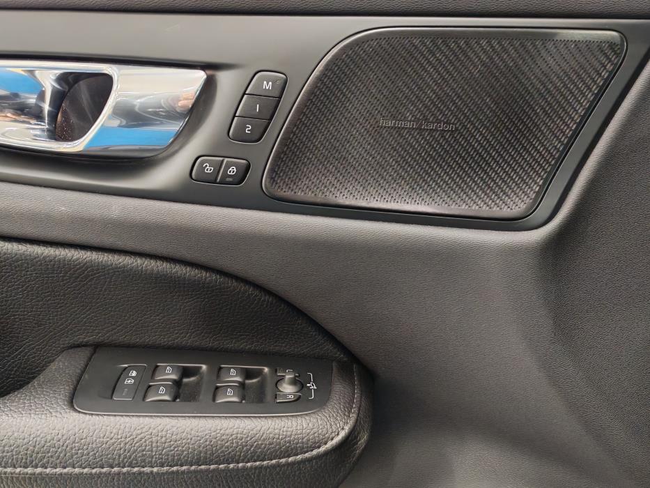 VOLVO S60 2022