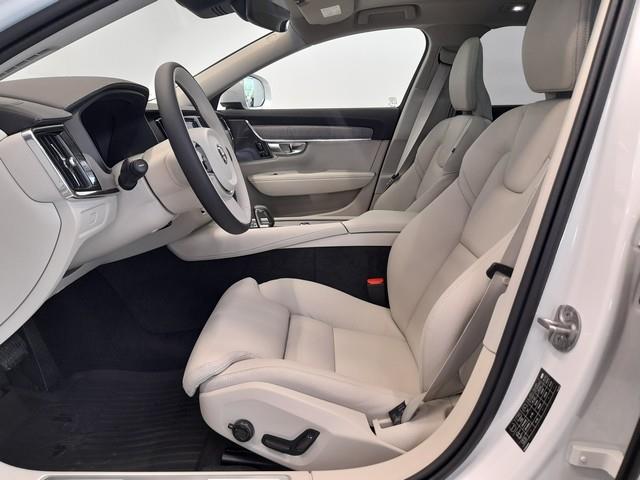 VOLVO V90 Cross Country 2023