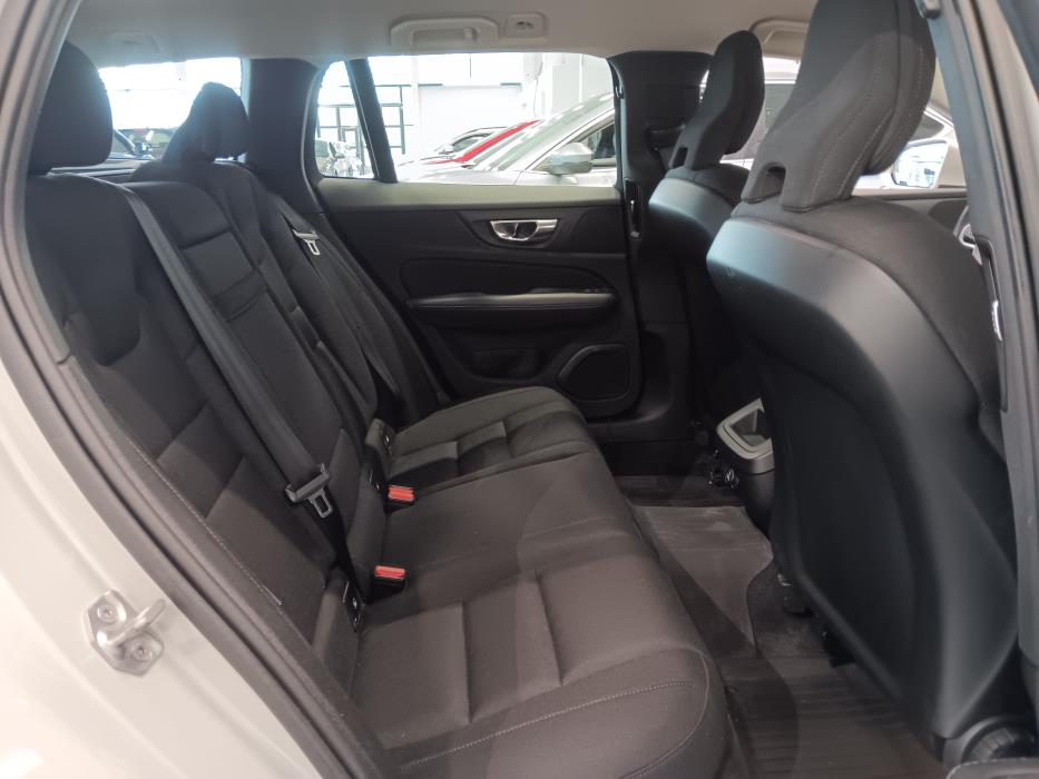 VOLVO V60 2019