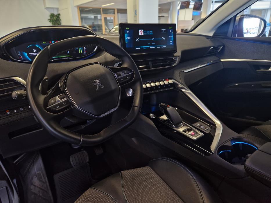 PEUGEOT 3008 2021
