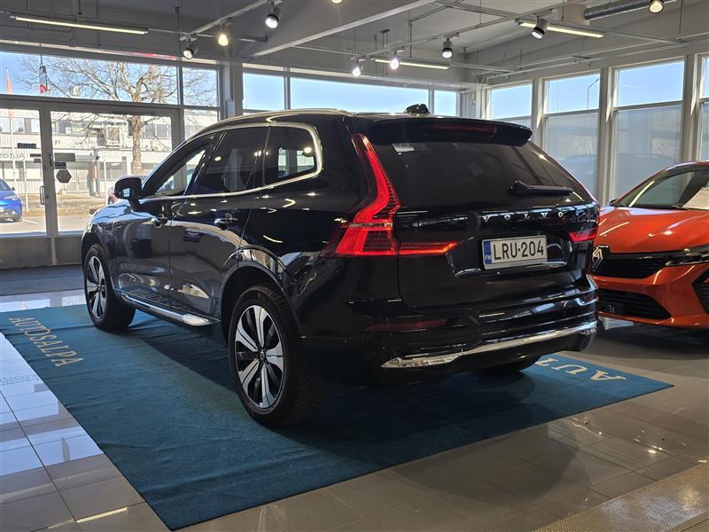 VOLVO XC60 2023