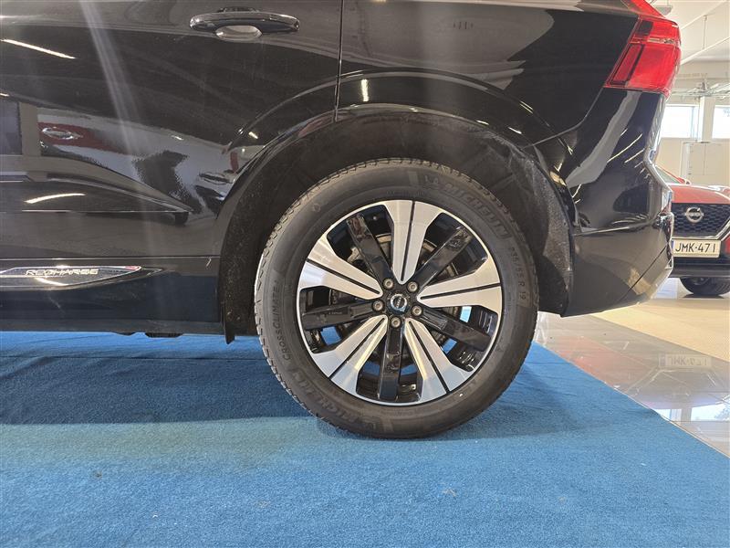 VOLVO XC60 2023