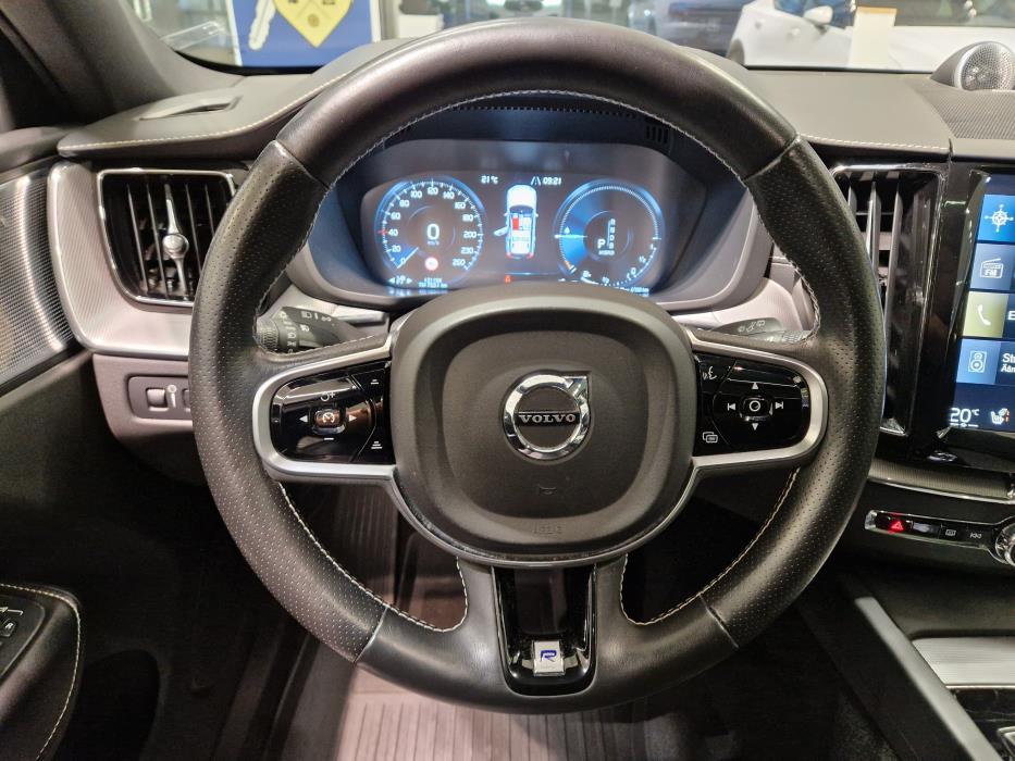 VOLVO XC60 2019