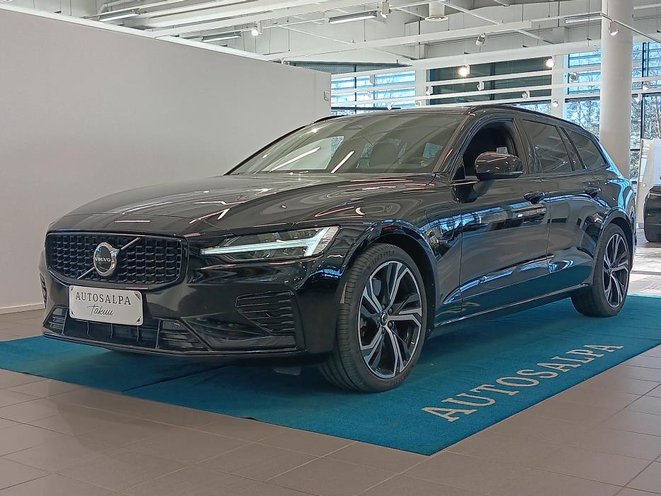 VOLVO V60 2023