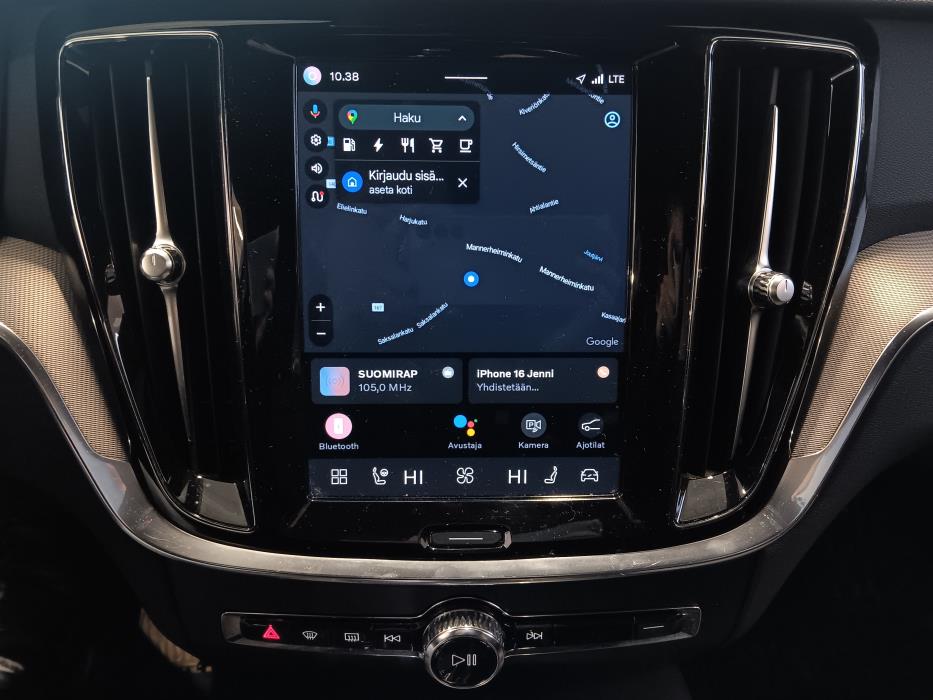 VOLVO V60 2023