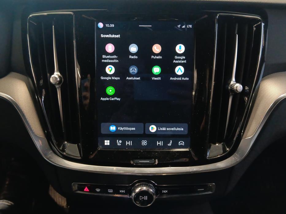 VOLVO V60 2023