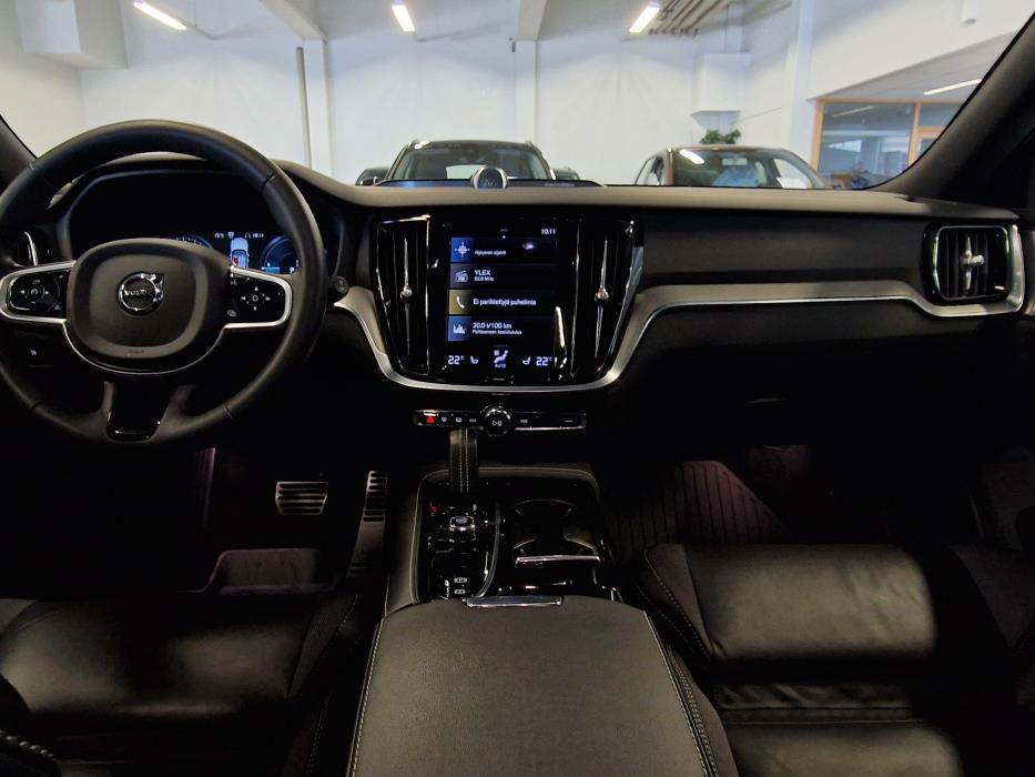 VOLVO V60 2022