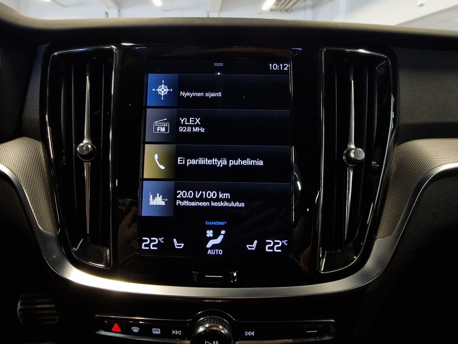 VOLVO V60 2022