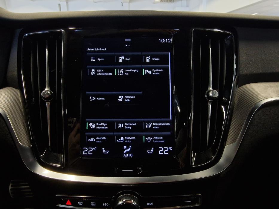 VOLVO V60 2022