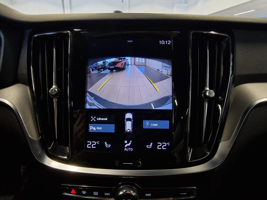 VOLVO V60 2022