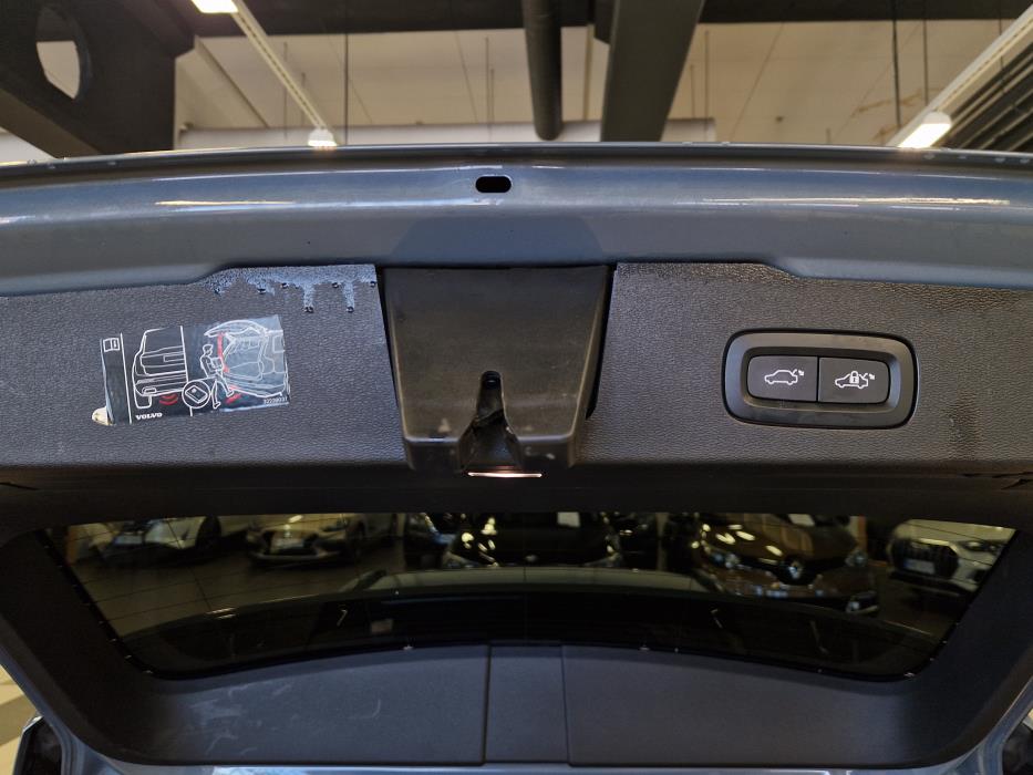 VOLVO V60 2022