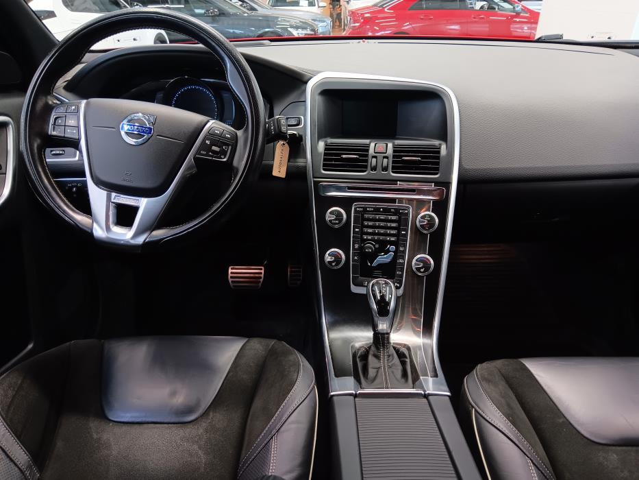 VOLVO XC60 2016