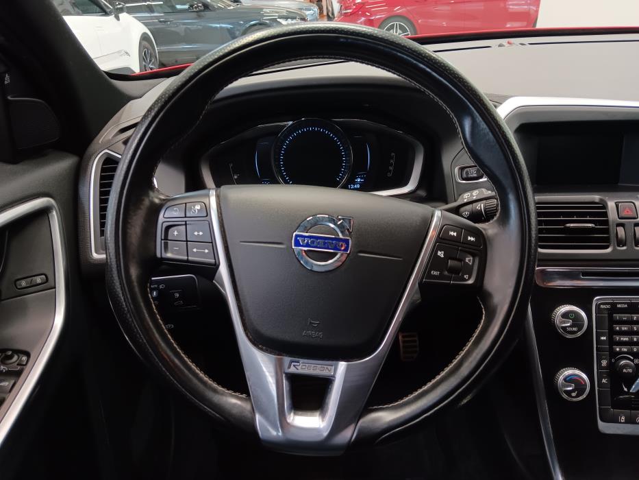 VOLVO XC60 2016