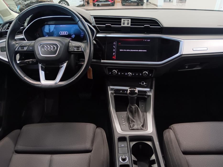 AUDI Q3 2019