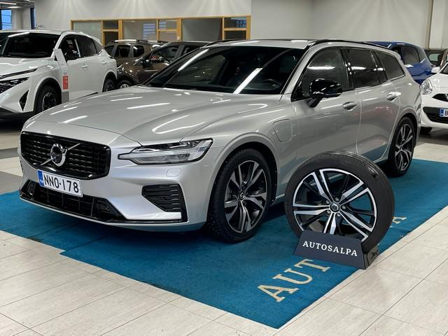 VOLVO V60 2022