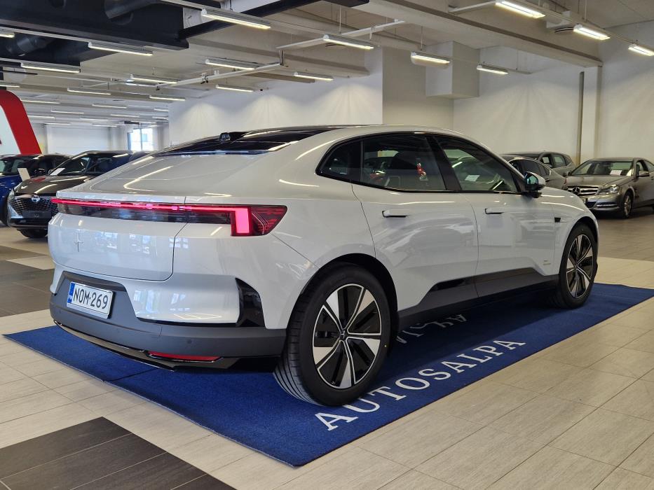 POLESTAR 4 2026