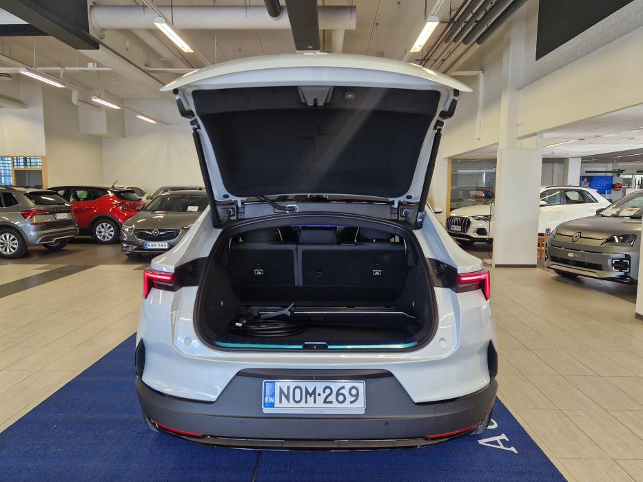 POLESTAR 4 2026