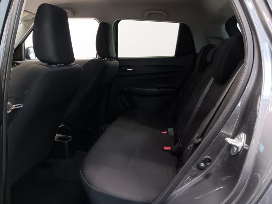 SUZUKI Swift 2021