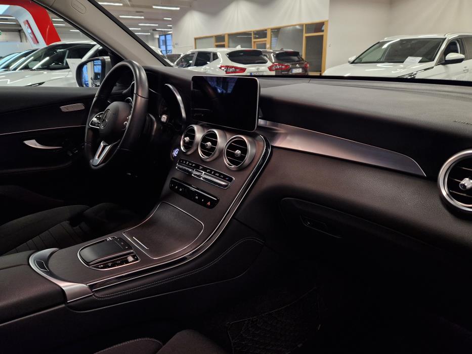 MERCEDES-BENZ GLC 2020