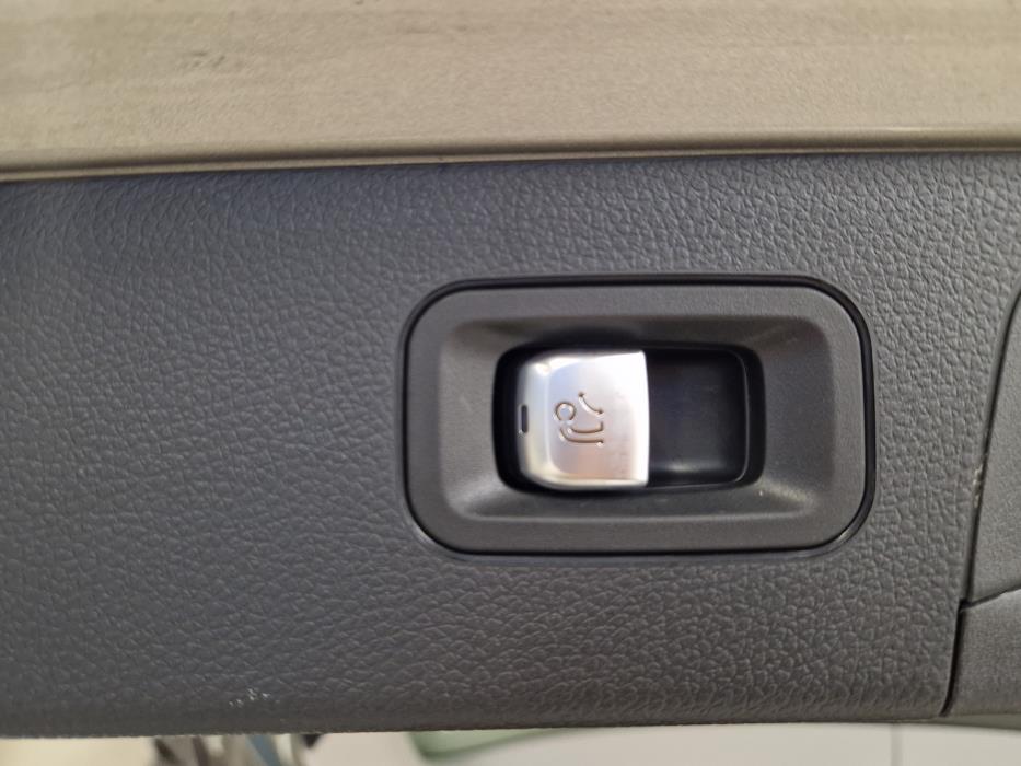 MERCEDES-BENZ GLC 2020