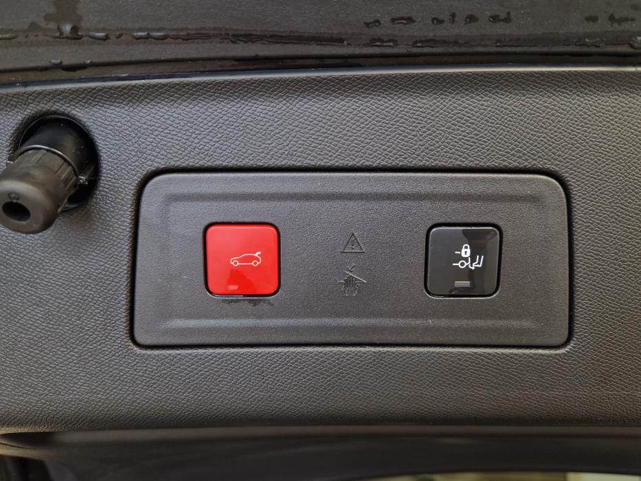 PEUGEOT 508 2021