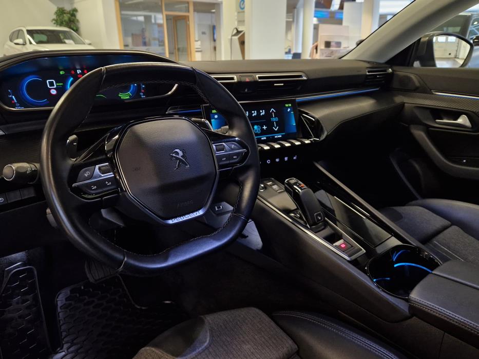 PEUGEOT 508 2021