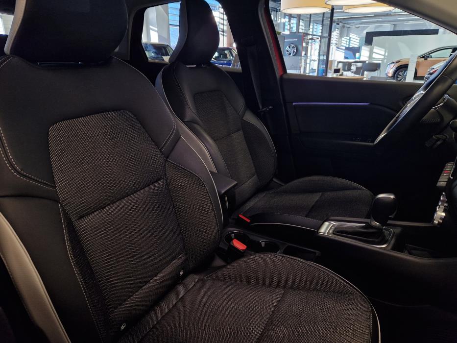 RENAULT Captur 2023