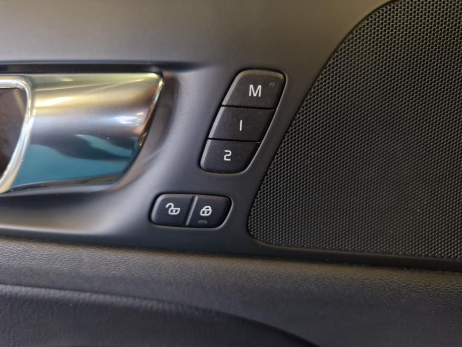 VOLVO V60 2019