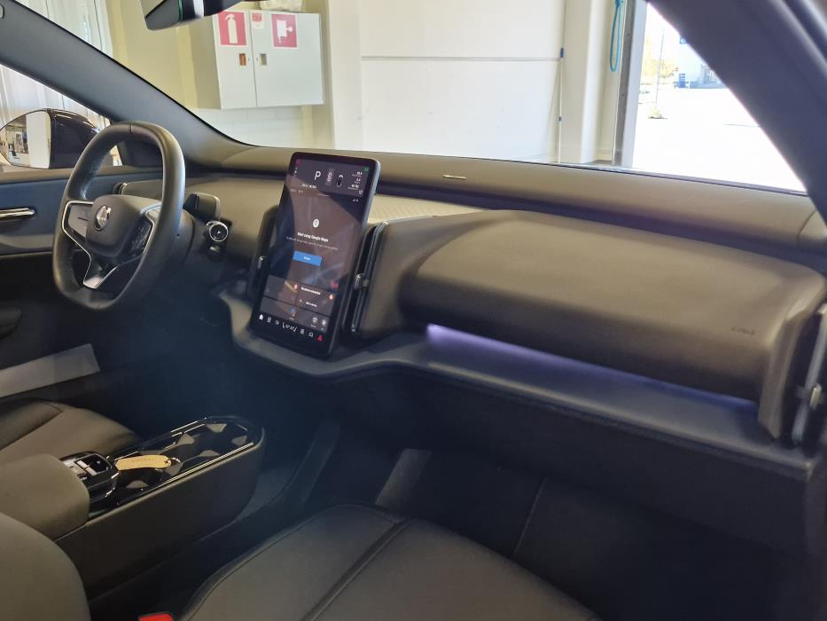 VOLVO EX30 2024
