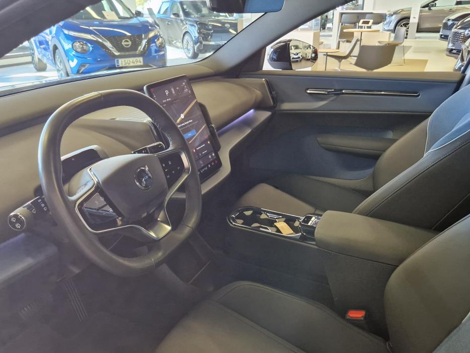 VOLVO EX30 2024