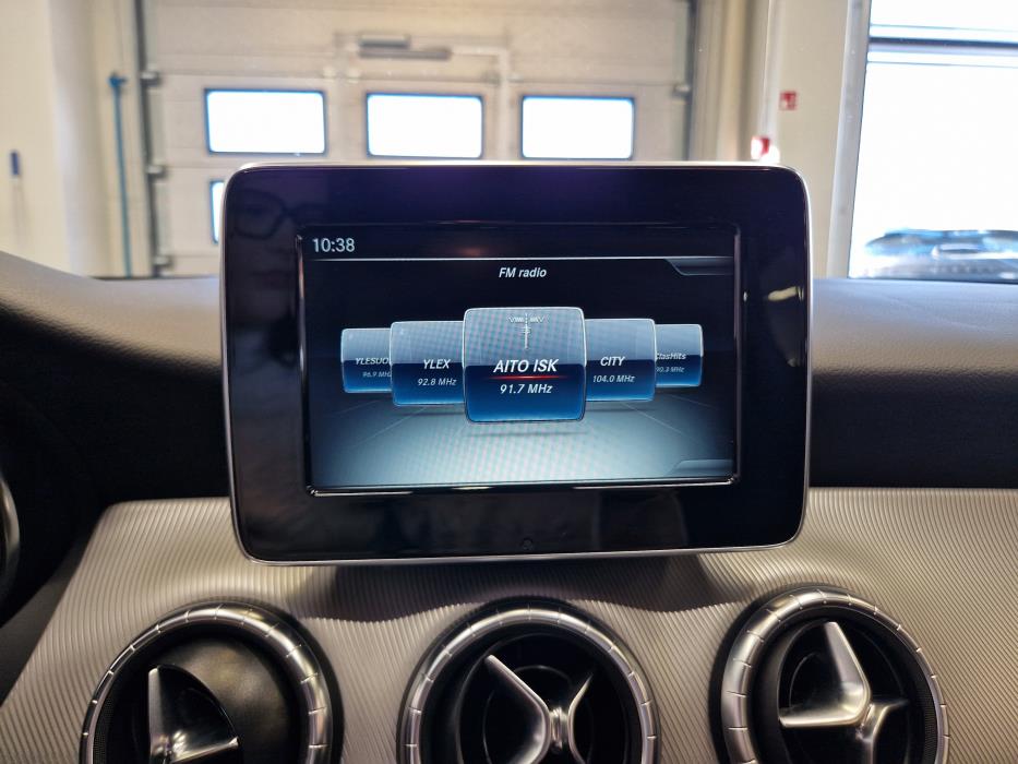 MERCEDES-BENZ CLA 2016