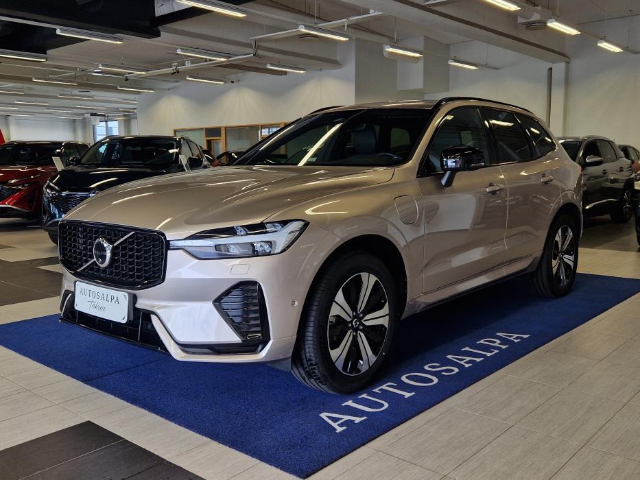 VOLVO XC60 2025